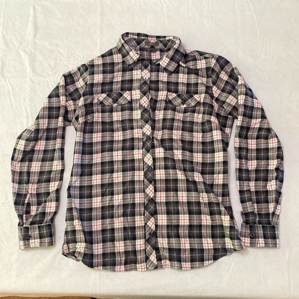 Eddie Bauer ultra soft button down flannel in good condition size M classic fit